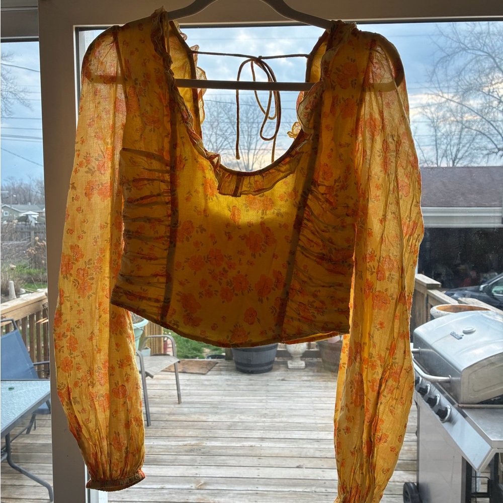Yellow and orange Floral Sheer Tie-Back Puff Sleeve Top size medium - Picture 1 of 4